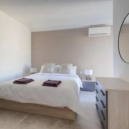 Charming 2 Bedroom Apartment, Valley Views Karp1-5 * San Ġwann